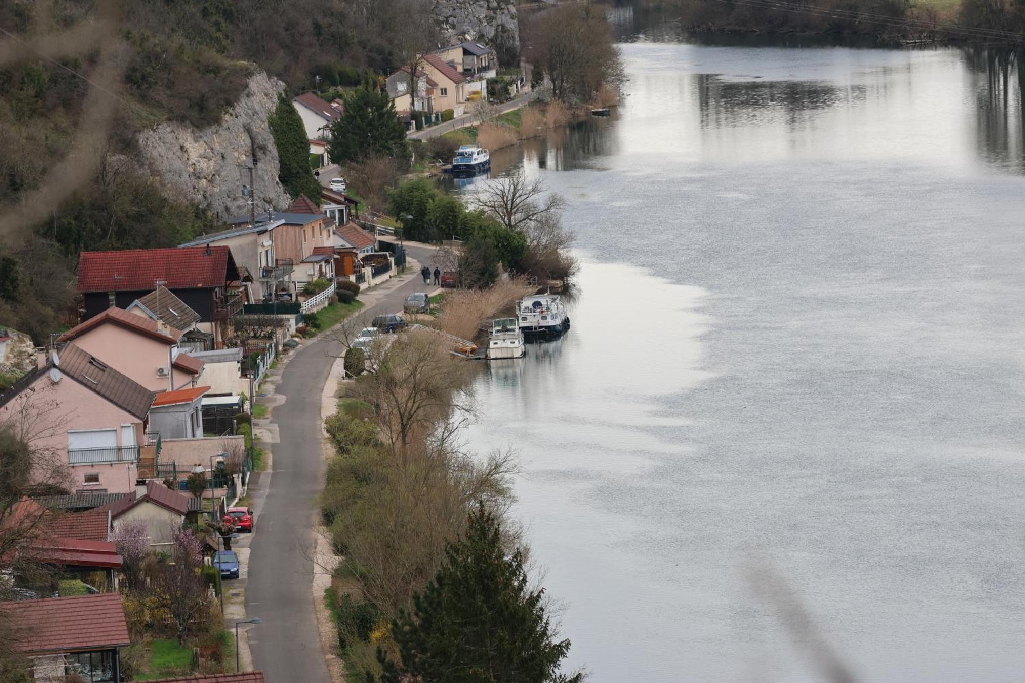 Villa Chalet Au Bord De L Eau à Rochefort-sur-Nenon Extérieur photo